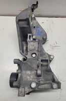 Audi A5 8T 8F Support de générateur / alternateur 03L903139H