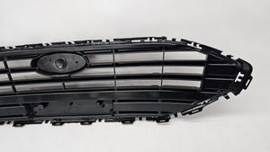 Ford Fiesta Grille calandre supérieure de pare-chocs avant NX7B-8200-E 