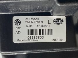 Volkswagen Touareg II Feu antibrouillard avant 01183803