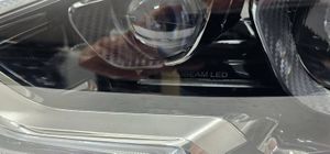 Mercedes-Benz AMG GT 4 x290 w290 Lampa przednia A2909068900