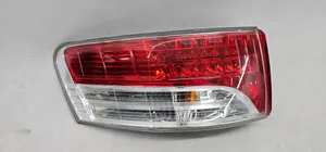 Toyota Avensis T270 Lampa tylna 05-20