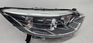 Renault Captur Lampa przednia 260102734R