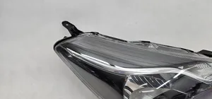 Toyota Yaris Headlight/headlamp 