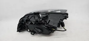 Volvo S60 Lampa przednia 31420278