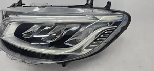 Mercedes-Benz Sprinter W907 W910 Lampa przednia A9109065700