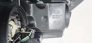 KIA Ceed Priekinis žibintas 92102-1H