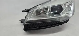 Ford Kuga II Lampa przednia CV44-13D155-AK