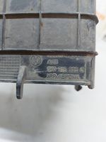 Volkswagen PASSAT B6 Protettore termico del vano batteria 1K0915333C