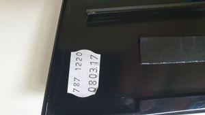 Mercedes-Benz GLC X253 C253 Priekšpusē durvju dekoratīvā apdare (moldings) A2536901100