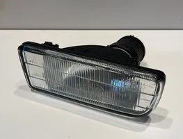 BMW 3 E36 Światło przeciwmgłowe przednie 8357397