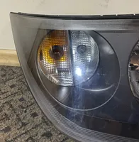 Volkswagen Crafter Lampa przednia 2E1941005