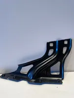 Audi Q3 8U Fender mounting bracket 8U0821135