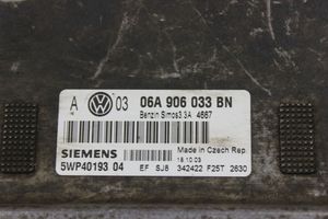 Volkswagen Golf IV Sterownik / Moduł ECU 06A906033BN