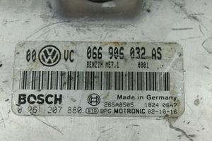 Volkswagen PASSAT B5.5 Variklio valdymo blokas 066906032AS