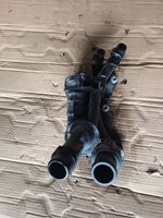 Audi A4 S4 B9 8W Termostaatin kotelo 05L121111P