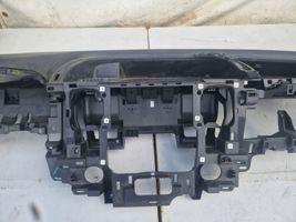 Renault Trafic III (X82) Dashboard 681006255R