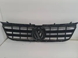 Volkswagen Touareg I Grille calandre supérieure de pare-chocs avant 7L6853601A