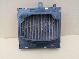 Mercedes-Benz A W176 Radiateur de refroidissement A1765000900 W176 A45 AMG