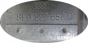 Audi Q7 4L Éclairage de plaque d'immatriculation 8E0827657D