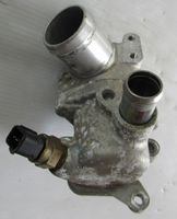 KIA Carens III Boîtier de thermostat / thermostat 