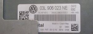 Volkswagen Touran II Calculateur moteur ECU 03L906023NE