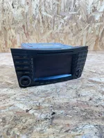 Mercedes-Benz E AMG W211 Radio / CD/DVD atskaņotājs / navigācija A2118270657