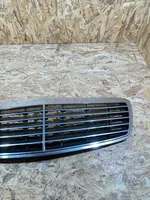 Mercedes-Benz E W211 Griglia anteriore QA9564