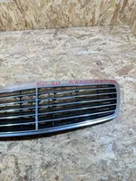 Mercedes-Benz E W211 Griglia anteriore A2118800583