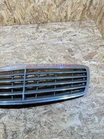 Mercedes-Benz E W211 Griglia anteriore A2118800383