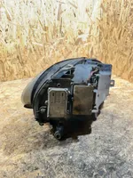 Mercedes-Benz R W251 Lampa przednia A2518260191