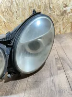 Mercedes-Benz E W211 Lampa przednia 