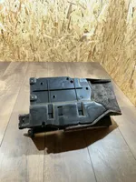 Mercedes-Benz C W203 Supporto di montaggio ruota di scorta 2038900061