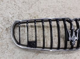 Maserati Quattroporte Grille calandre supérieure de pare-chocs avant 