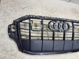 Audi Q7 4M Etupuskurin ylempi jäähdytinsäleikkö 4M0853651H