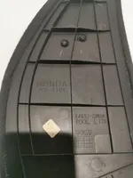 Honda Civic Tavaratilan/takakontin alempi sivuverhoilu 84651SMG0