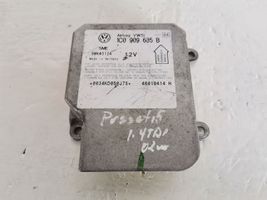 Volkswagen PASSAT B5.5 Airbag control unit/module 1C0909605B