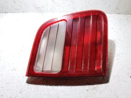 Mercedes-Benz E W210 Lampy tylnej klapy bagażnika A2109202364