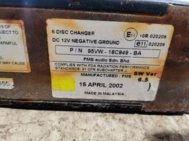 Ford Galaxy Changeur CD / DVD 95VW18C849BA