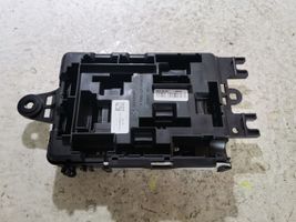 BMW M4 F82 F83 Sulakemoduuli 10688710