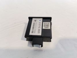 Dodge Charger USB jungtis 68253158AA