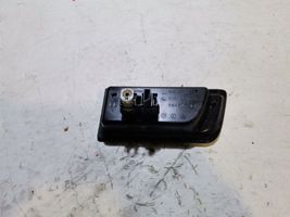 BMW M4 F82 F83 Gniazdo / Złącze USB 105026812