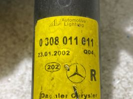 Mercedes-Benz C W203 Dysza spryskiwacza lampy przedniej 0308011011