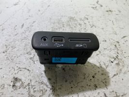 Dodge Challenger USB-pistokeliitin 68206384AC