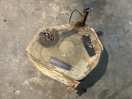 BMW 5 E28 Fuel tank 