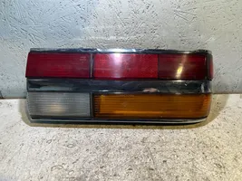 BMW 5 E28 Lampa tylna 0053321R38