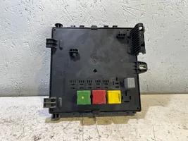 Opel Vectra C Module de fusibles 13112914