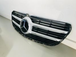 Mercedes-Benz V Class W447 Grille calandre supérieure de pare-chocs avant A4478800283