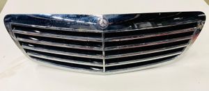 Mercedes-Benz S W221 Grille calandre supérieure de pare-chocs avant A2218800083