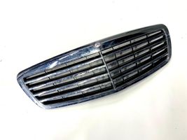 Mercedes-Benz S W221 Grille calandre supérieure de pare-chocs avant A2218800083