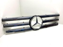 Mercedes-Benz G W461 463 Griglia superiore del radiatore paraurti anteriore A4638881215